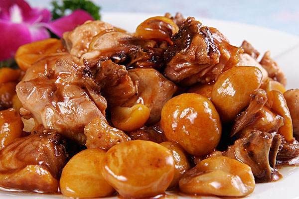 AG亚娱集团官方_渑池县县直幼儿园开展“创意灯笼展,喜乐过元宵”活动(图2) ag亚娱官网