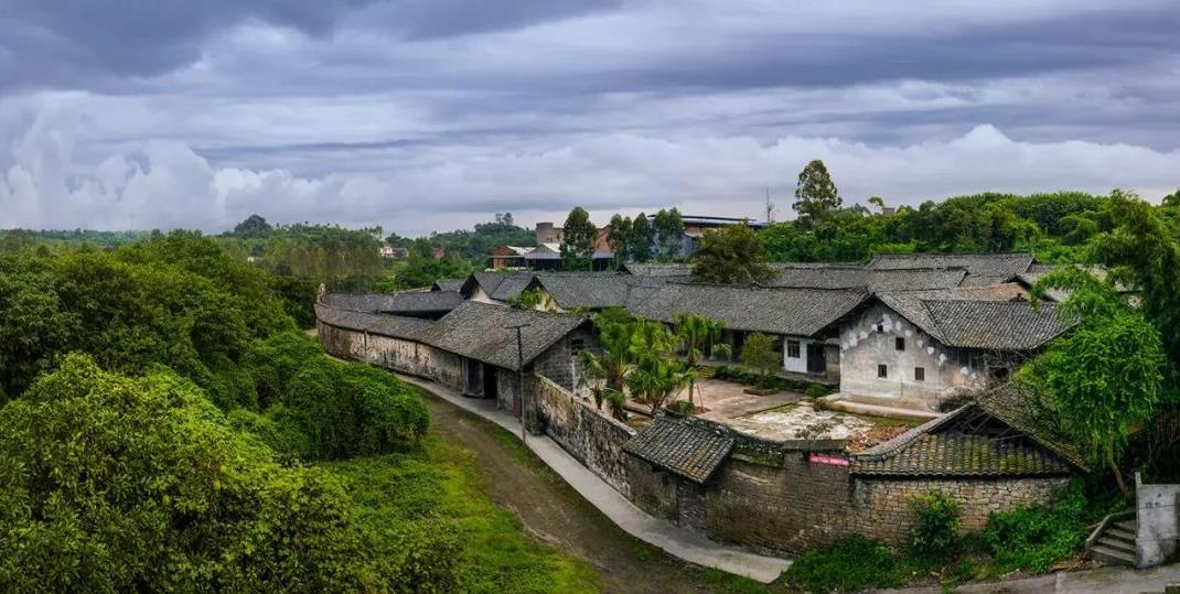 台湾再起富豪风波 戴谯彦暴打王子鱼引起网络争议|AG亚娱集团(图4) ag亚娱官网