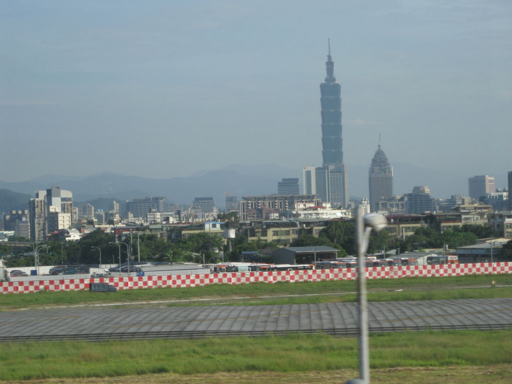 AG亚娱集团官方-赵雅芝20年前亲子照首度曝光 不老女神与现在无差异(图4) AG亚娱集团官方