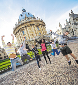 首届人民健康海外医疗平台交流博览会在京召开:AG亚娱集团官方(图2) ag亚娱官网